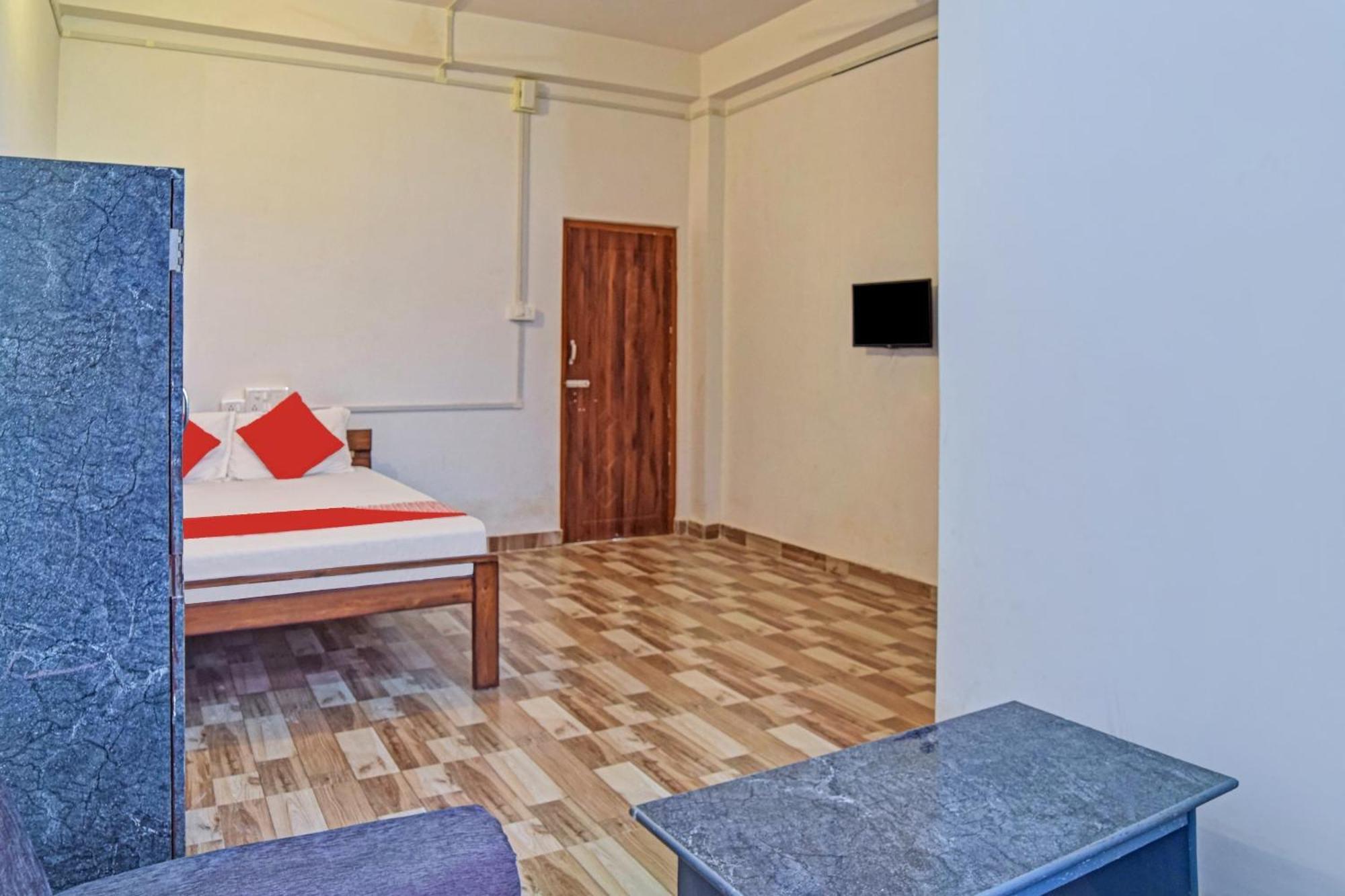 Spot On Jp Guest House Kaharpara Bagian luar foto