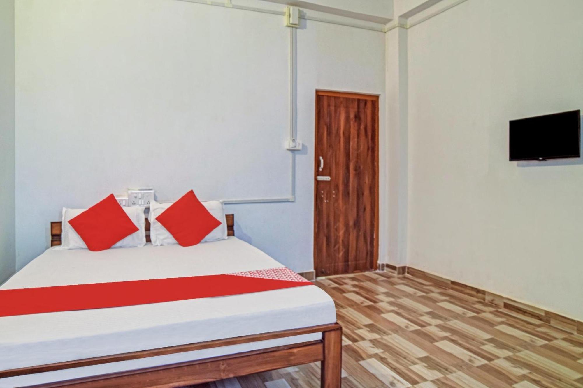 Spot On Jp Guest House Kaharpara Bagian luar foto
